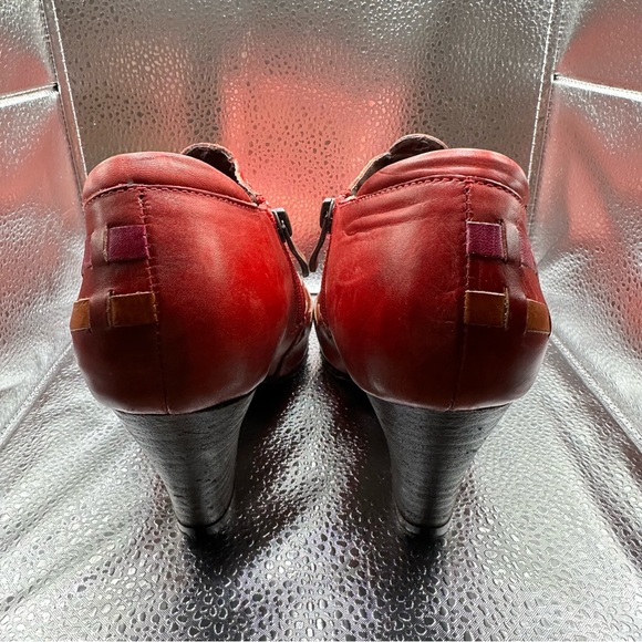 Heeled Booties - Picture 3 of 3